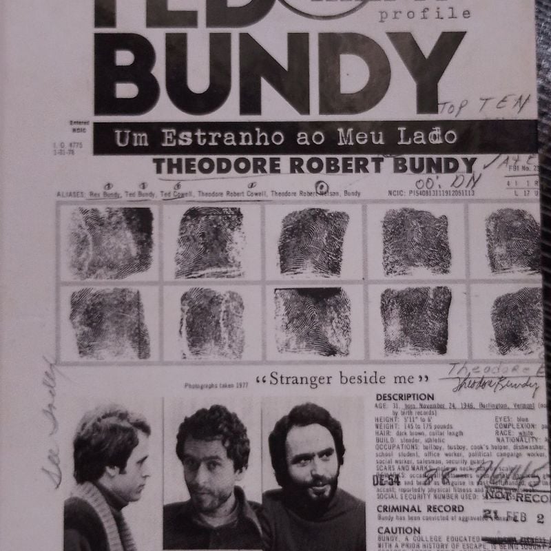 Livro Ted Bundy - Ann Rule (Em Ótimo Estado) | Darkside