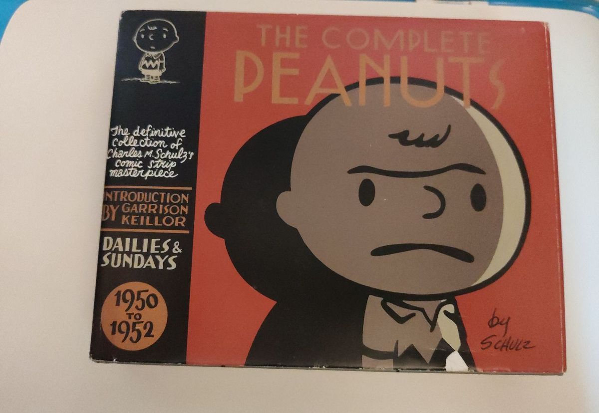 ☆未使用☆ 「The Complete Peanuts 1950-2000」本 The Complete Peanuts 1950-1952: Vol. 1 Paperback Edition