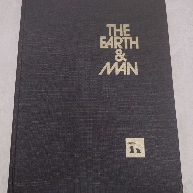 Livro The Earth And. Man | Livro Usado 106048441 | enjoei