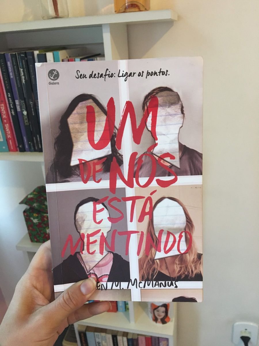 Livro 'um de Nós Está Mentindo' | Livro Galera Usado 42006233 | enjoei