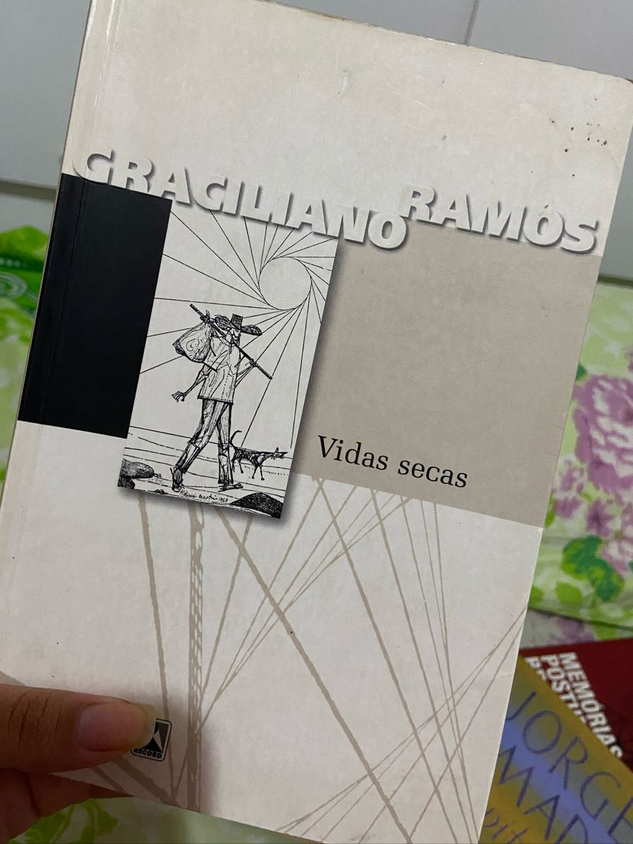Livro Vidas Secas de Graciliano Ramos