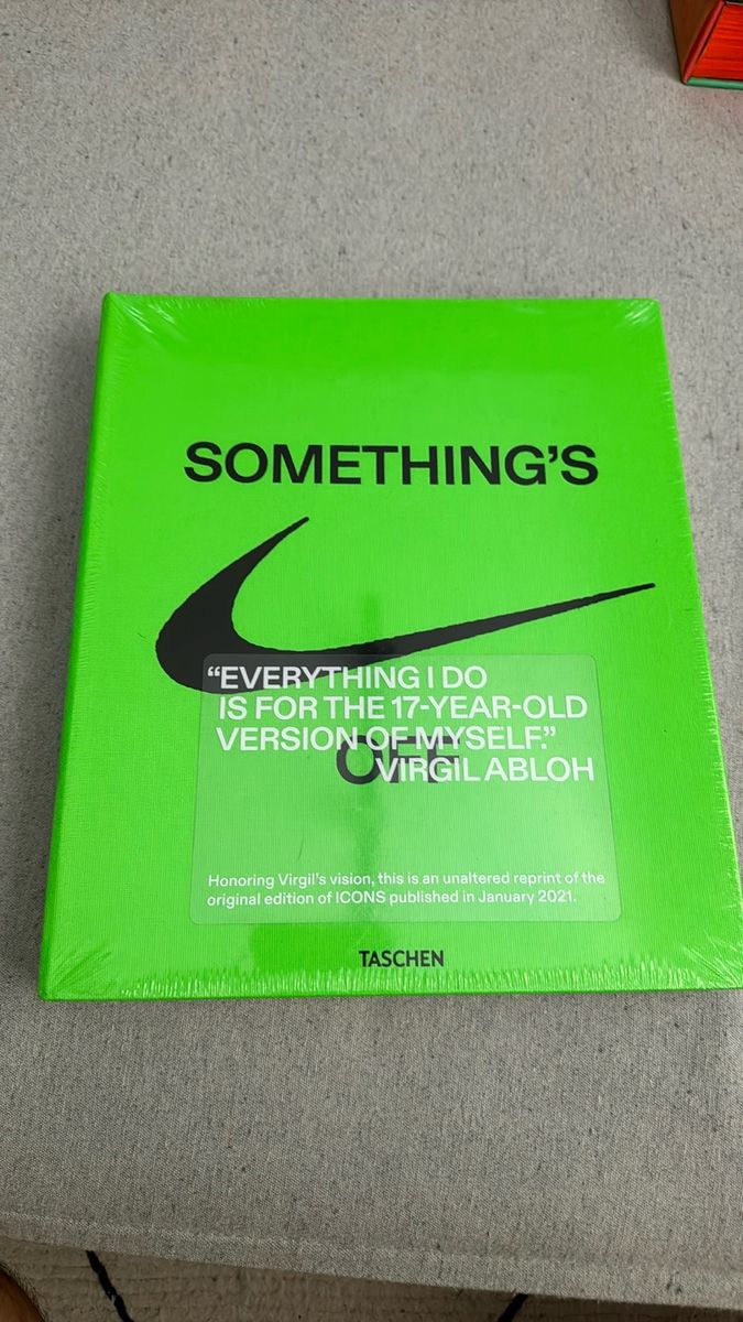 Livro Virgil Abloh Icons Nike Ex Diretor Criativo Louis Livro Virgil Abloh Icons Nike Ex Diretor Criativo Louis