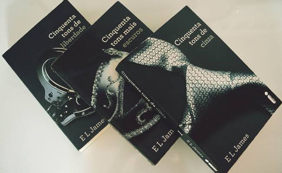 Livros da Saga Cinquenta Tons de Cinza - Vendidos Separadamente | Livro