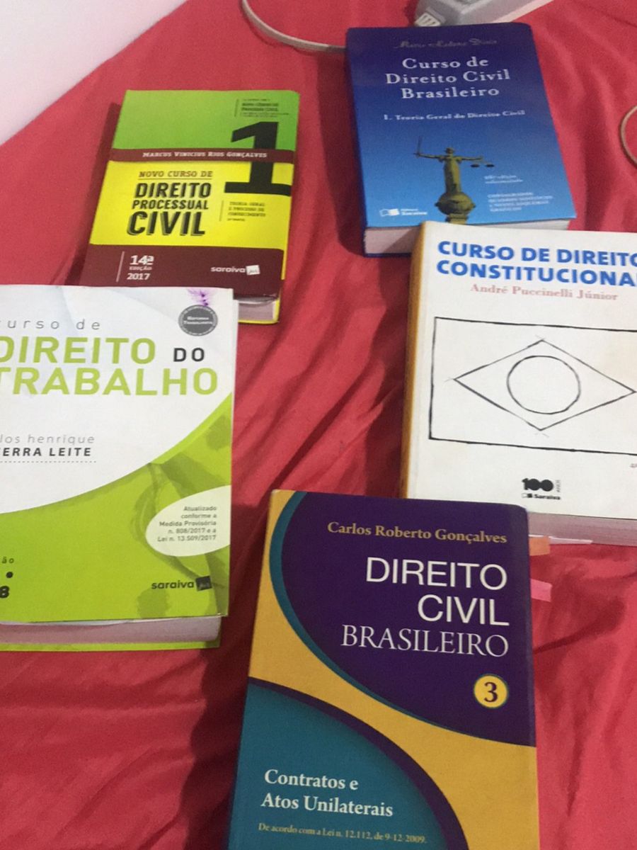 Livros De Direito | Livro Usado 36882778 | Enjoei