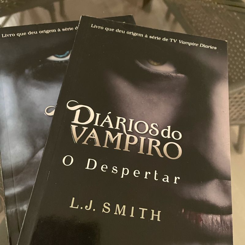 Livro - Diários do Vampiro - O Despertar - Volume 1 - L.