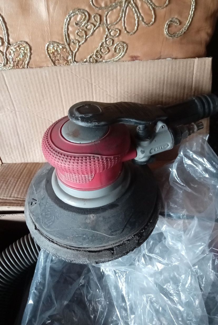 Lixadeira Orbital Pneumatica Roquite Lx1300 - V8 Brasil | Cacareco V8 ...
