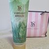 loção hidratante victoria's secret vibrant breeze - perfumes victorias secret