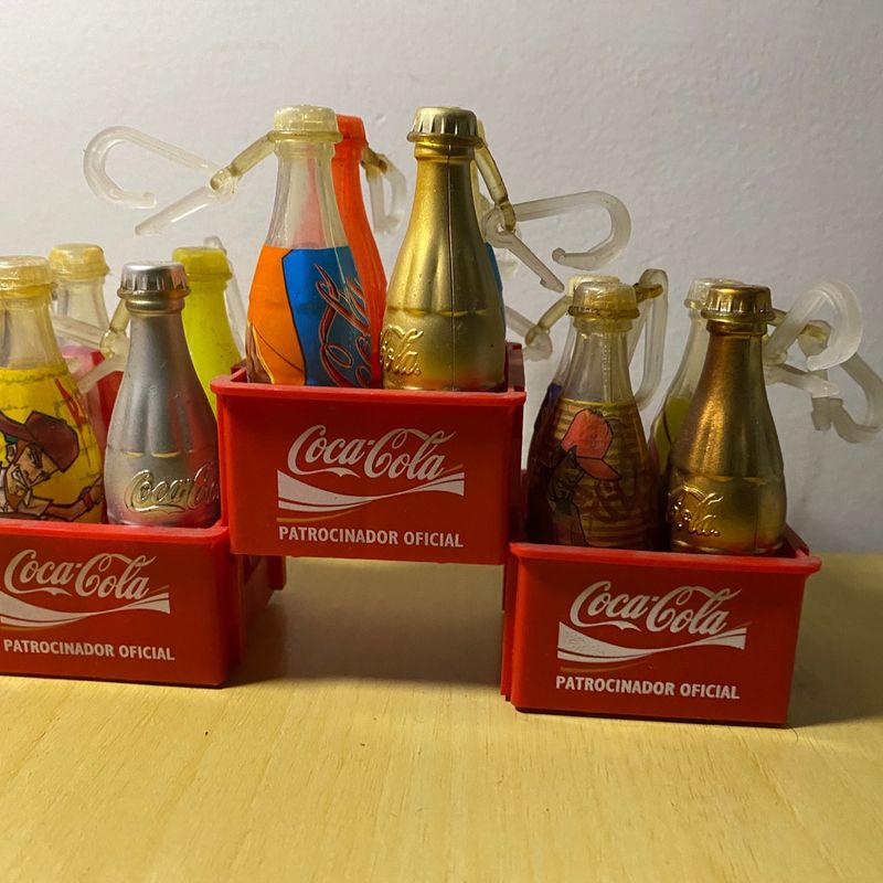 Mini Coca Cola Garrafinhas,engradado,caminhão Antigo Brinquedo -  Antiguidades - Vila Nova, Rio Claro 865270529