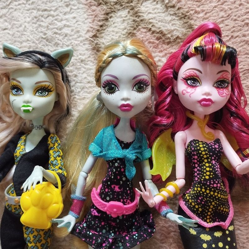 lote bonecas monster high ever after high e novi star