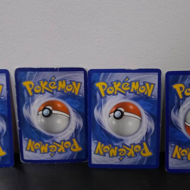 Lote com 4 Carta Pokemon Ex Cromada ( Valor 249 Reais ), Produto Vintage e  Retro Pokemon Usado 84729229