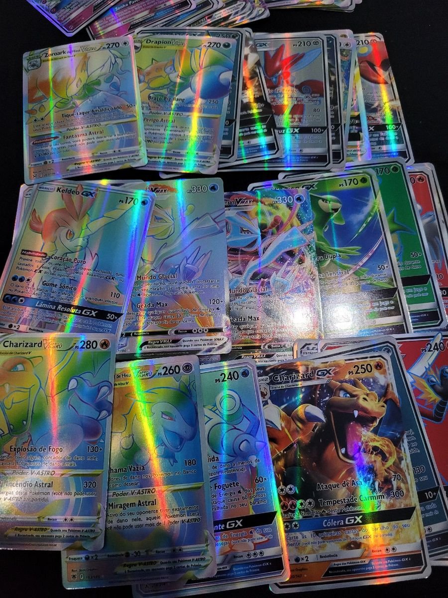 Lote Pokémon Pack Celebrações Cartas Raras Foil de Pokémon em Português -  Deck de Cartas - Magazine Luiza