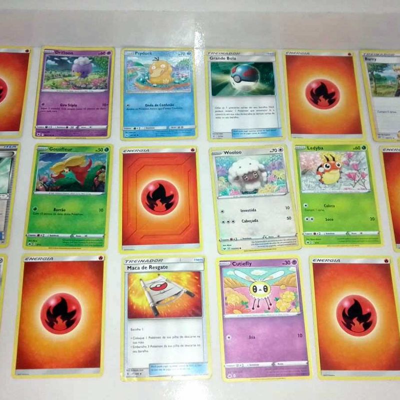 Lote de 5 Cartas Gx e Vmax Pokemons Lendários | Brinquedo Pokemon Usado  88042718 | enjoei