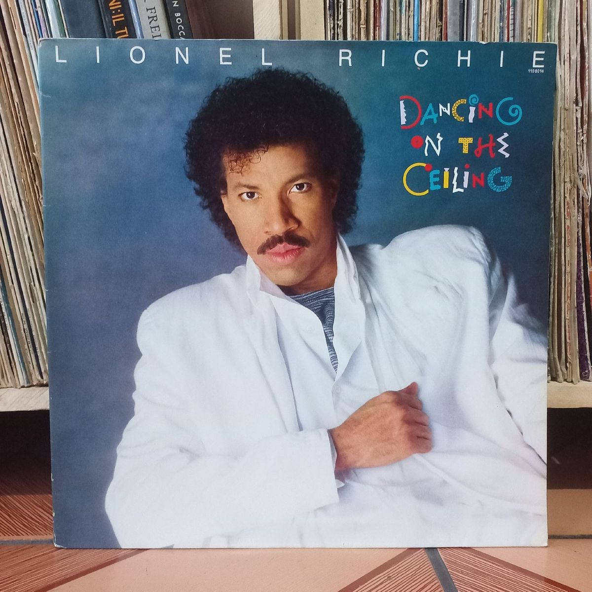 Lp Lionel Richie Dancing On The Ceiling Produto Vintage E Retro Disco De Vinil Usado