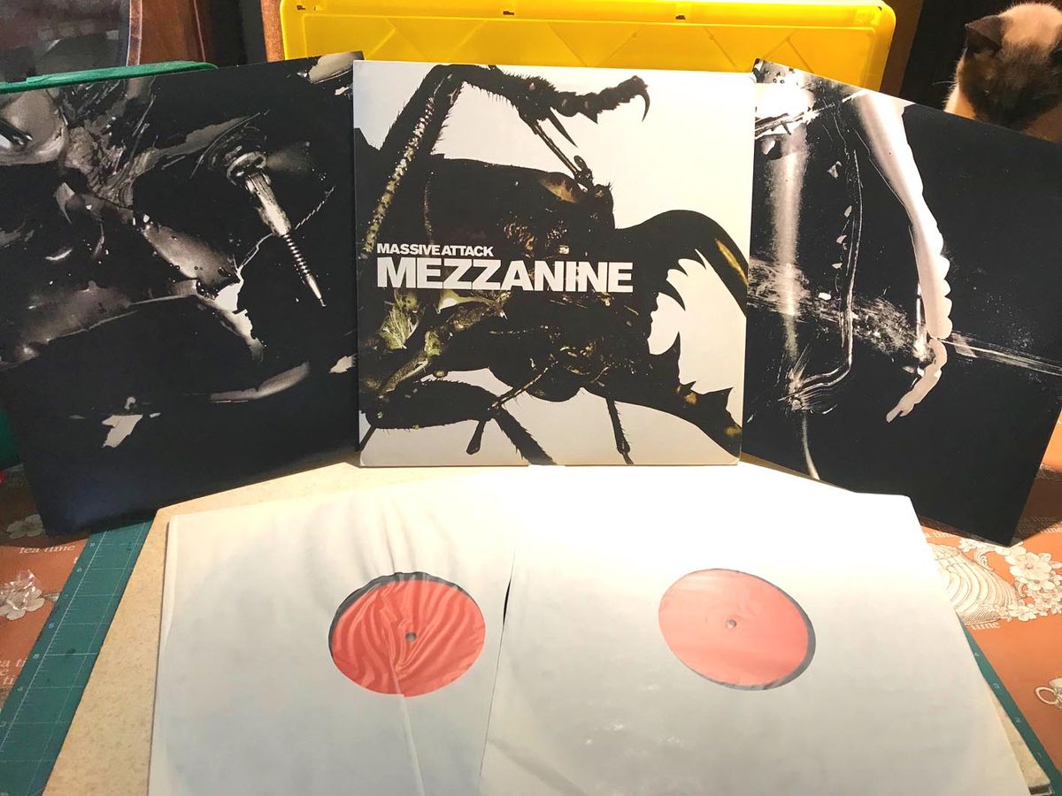 Lp Vinil Duplo Massive Attack Mezzanine | Circa Records Usado