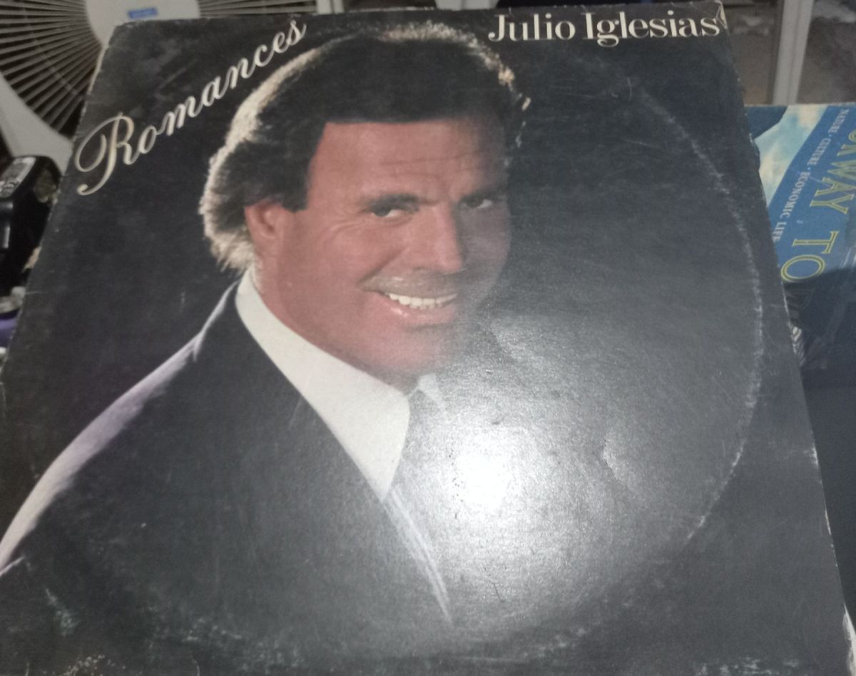 Lp Vinil Romances Julio Iglesias Item de Música Vinil Usado enjoei