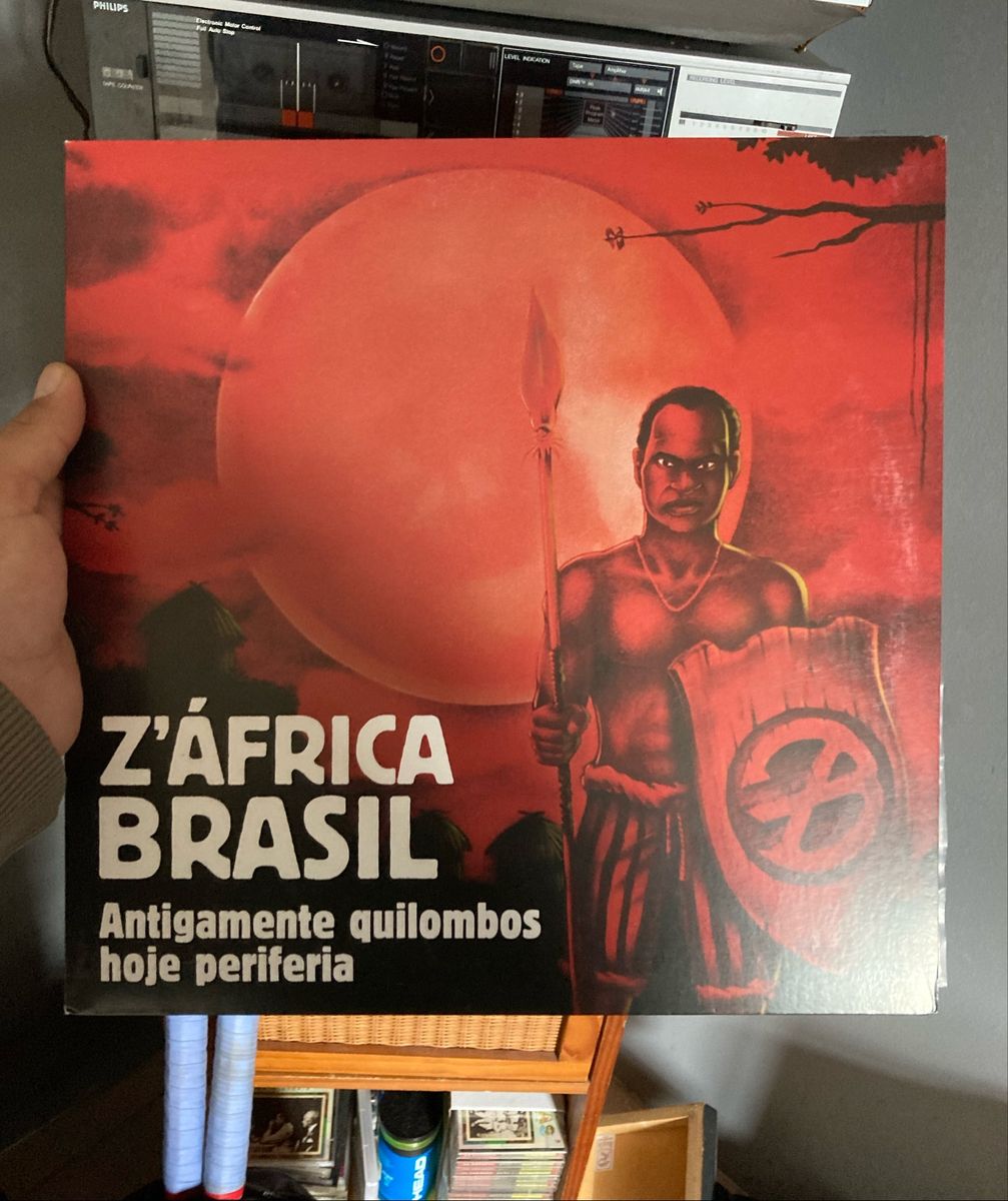 Z áfrica Brasil Antigamente Quilombos Hoje Periferia