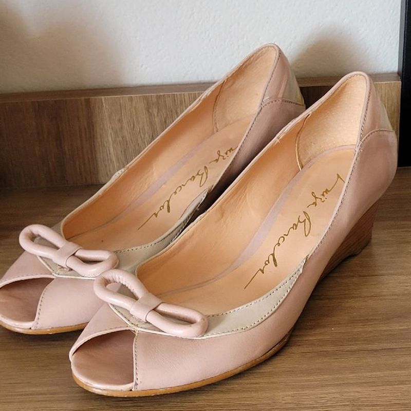 Peep Toe Sapato Anabela Couro Sapato Peep Toe Anabela Couro Preto