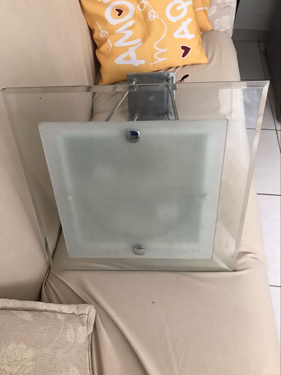 Luminária Anos 70, em Excelente Estado de Conservação, com Parafusos