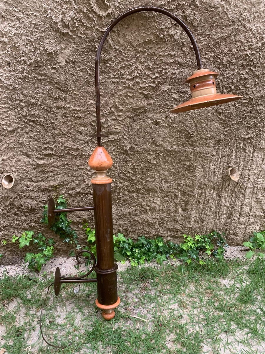 Luminária Externa de Ferro e Madeira Maciça Móvel de Antiquário Nunca