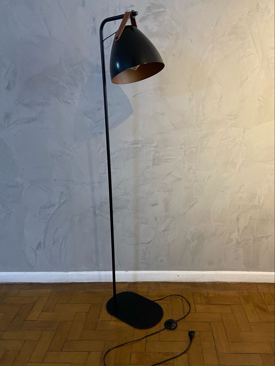 Luminária Pelicano de Chão Tok&stok Móvel p/ Iluminação Tok&Stok