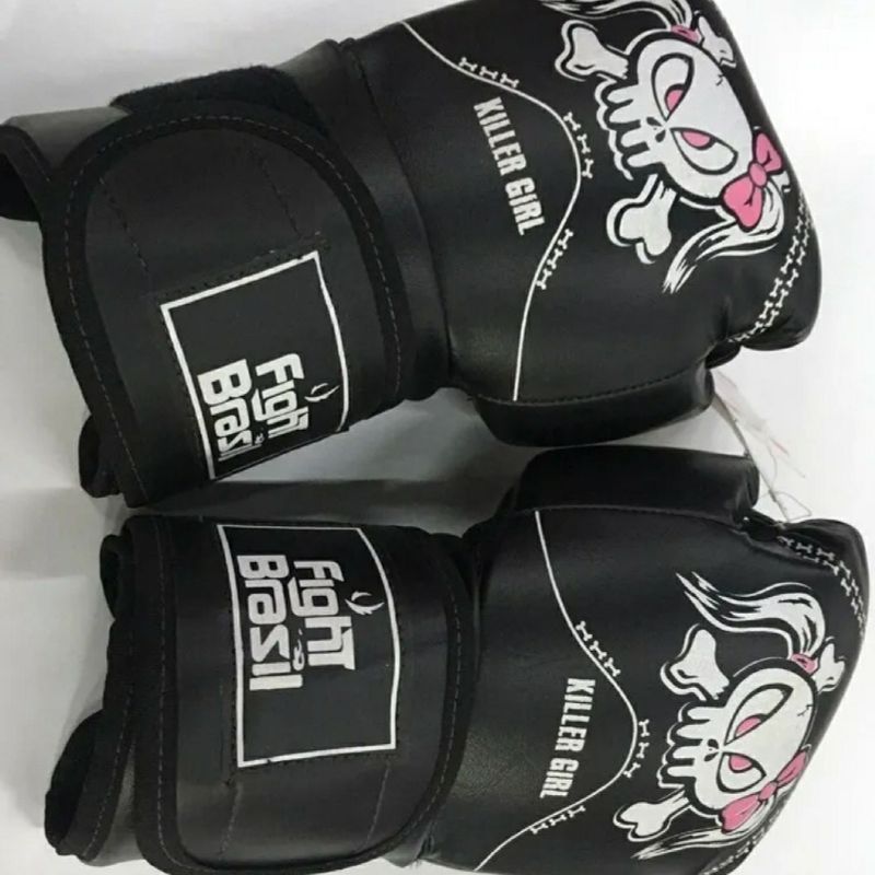 Pin de Briana em RMBL  Luva de boxe, Chanel, Boxe