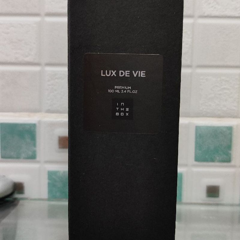 Lux de Vie - Inspiração Olfativa La Vie Est Belle - 100ml | Perfume  Feminino In The Box Usado 85464134 | enjoei
