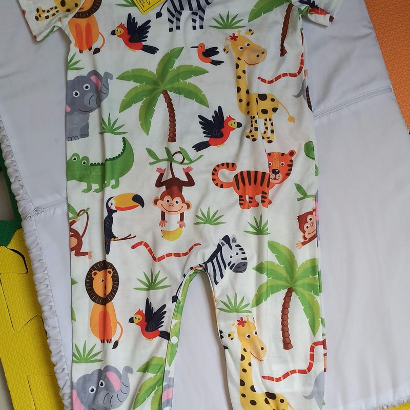 Macacão Calça Safari Lindo Novo, Roupa Infantil para Bebê Shein Nunca  Usado 92357365