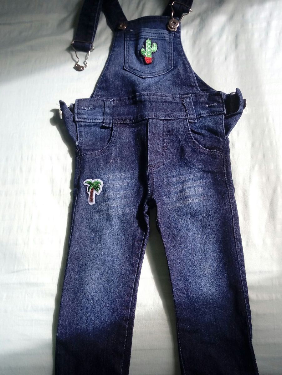 macacão jeans longo infantil