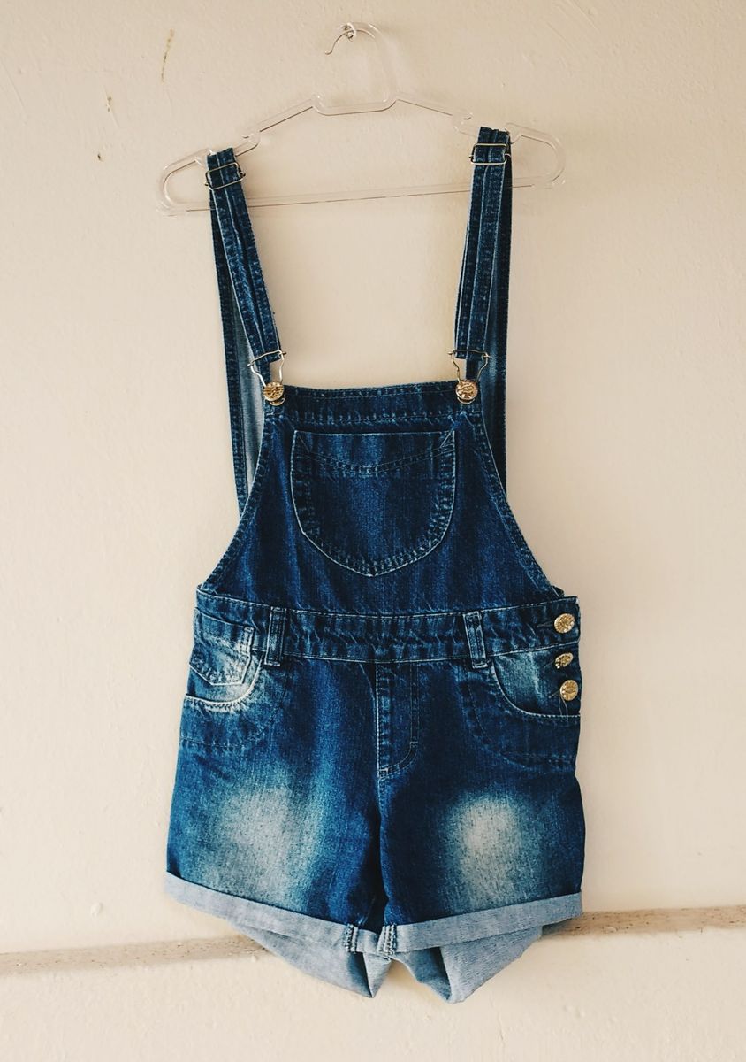 macacão jeans curto infantil