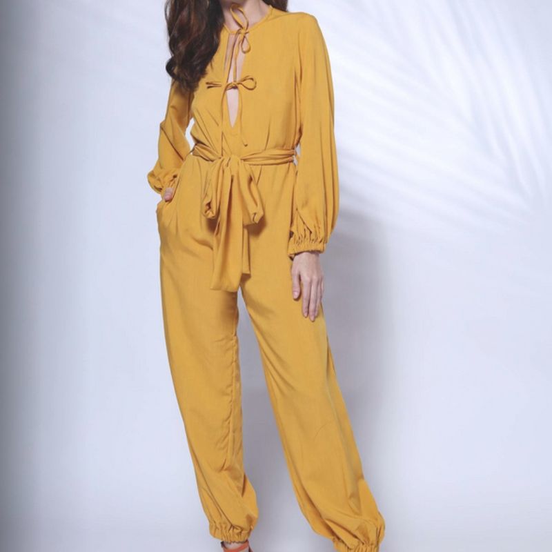 Macacão Laços P Mostarda Suia Usado 109994784 enjoei