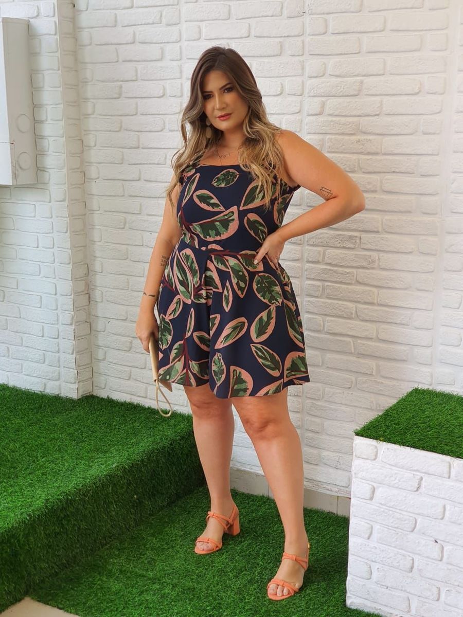 macacão curto plus size