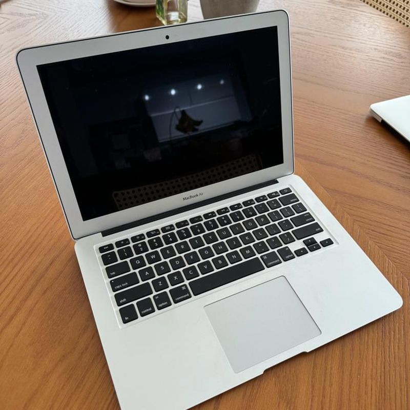 Macbook air best sale 2017 1.8 ghz