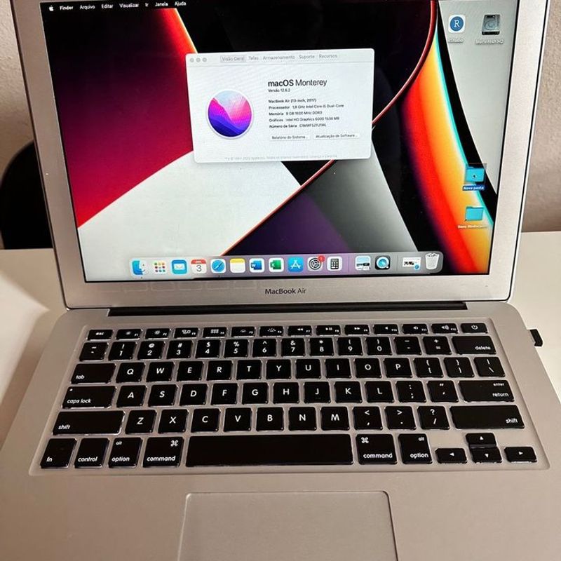 Apple MacBook Air 13インチ 2018 シルバー 128GB