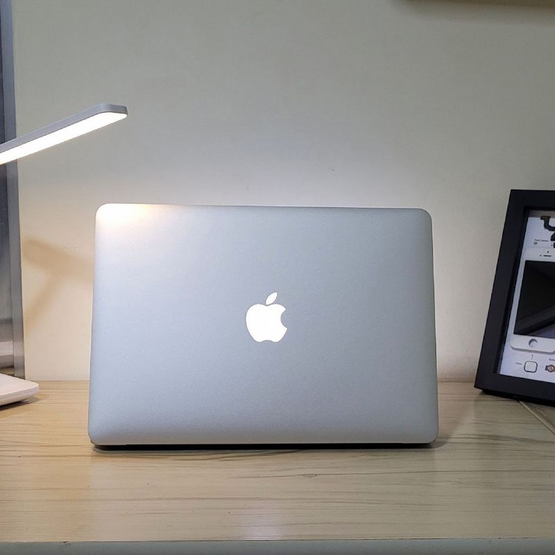 Macbook Air 2017 - I5 8gb Ssd 256gb 13 Polegadas Bateria Nova
