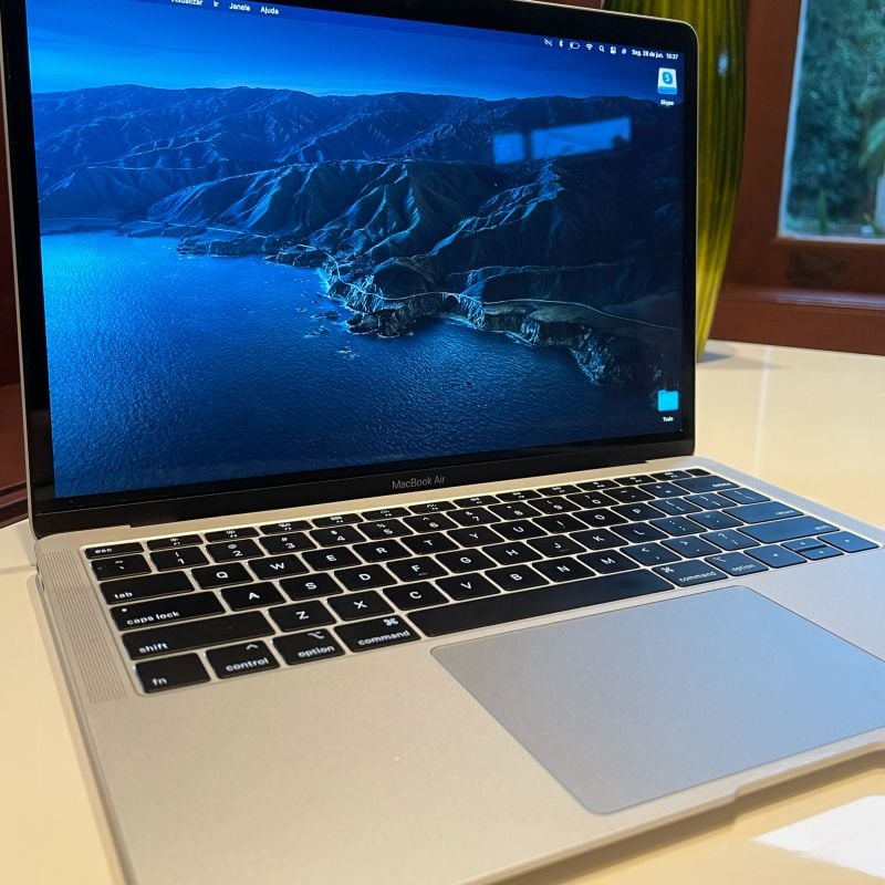 2017 macbook best sale air in 2019