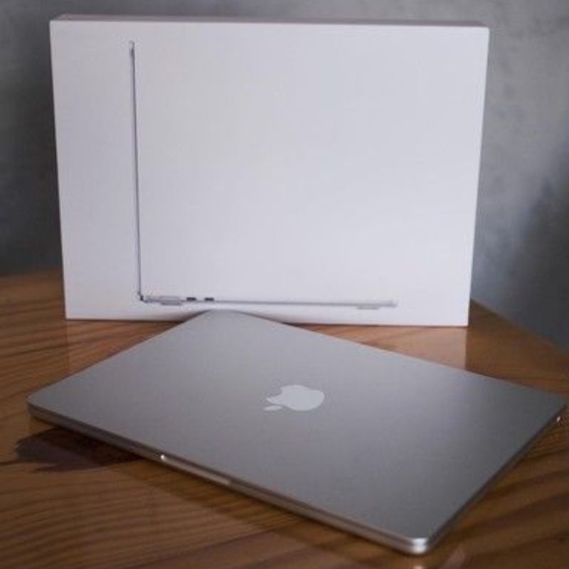 Macbook Air M2 2022 Space Gray 13.6