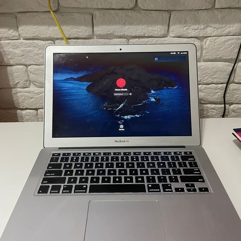 Macbook Air Mqd32bz/A com Intel Core I5 Dual Core 8gb 128gb Macbook Air Mqd32bz/A com Intel Core I5 Dual Core 8gb 128gb