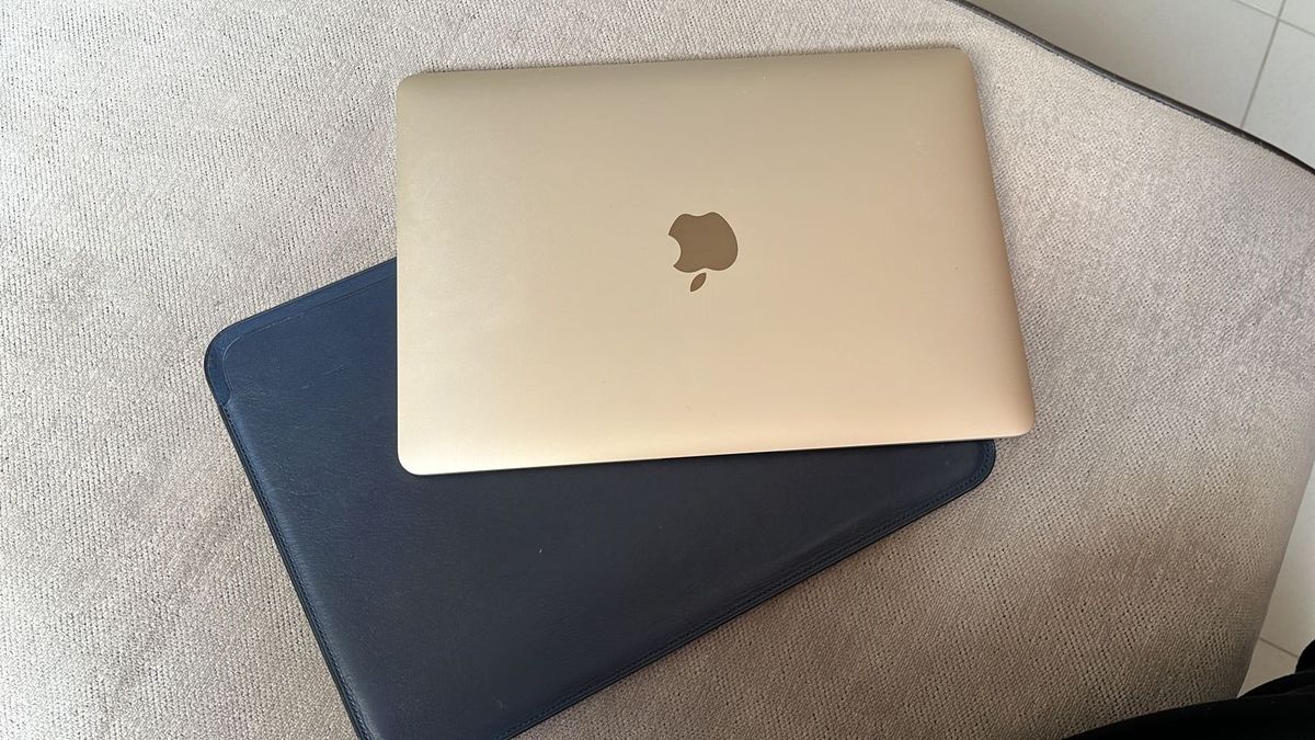 Macbook 12 inch 2017 sales price