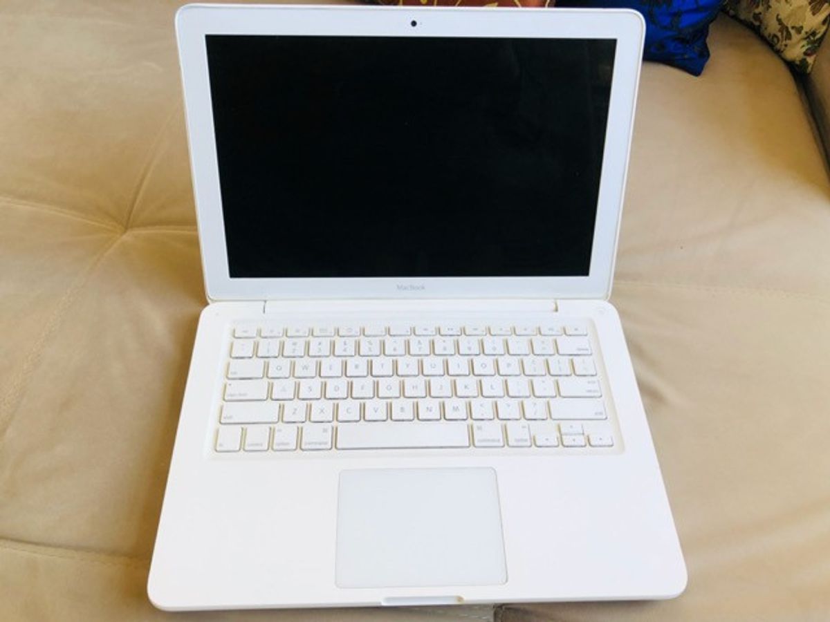 Macbook White 2010 Produto Vintage e Retro Apple Usado 45607871 enjoei