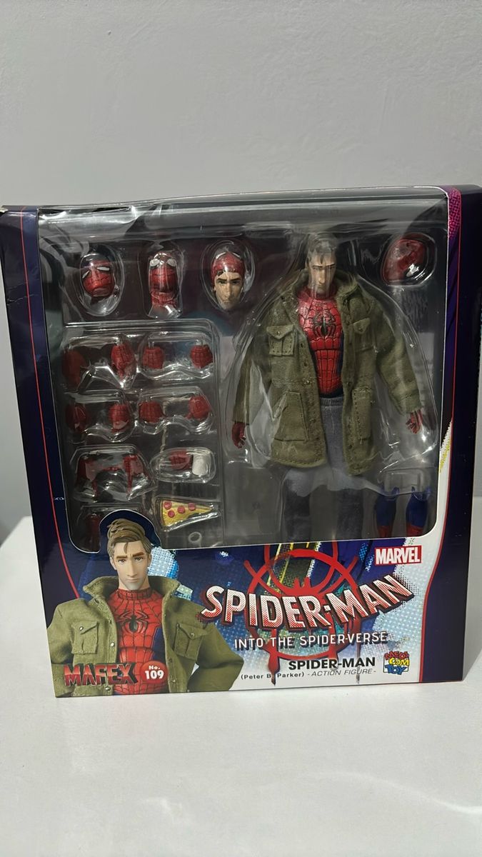 Mafex 109 Spider Man Into The Spider Verse Peter B Parker