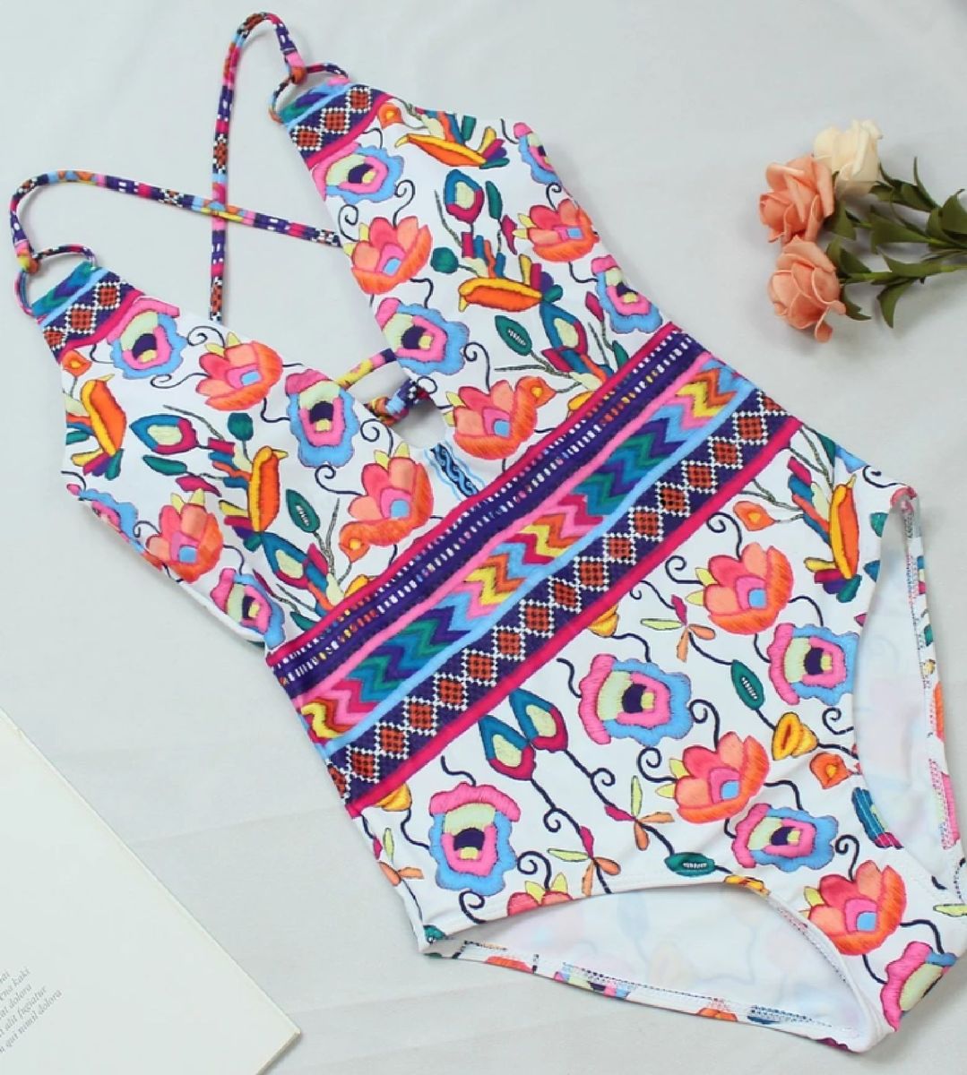 lola moda praia