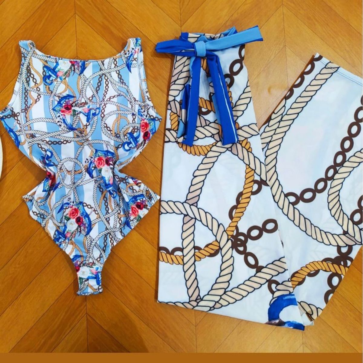 mai-plus-size-com-sa-da-de-praia-estampas-combinando-moda-praia