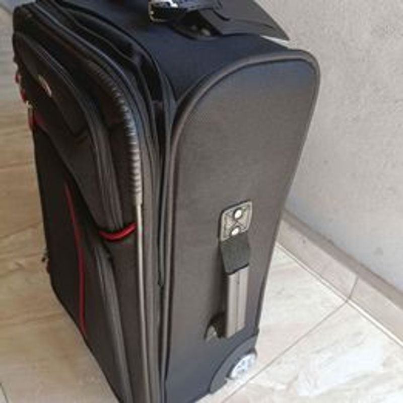 American tourister bonneville store iii series