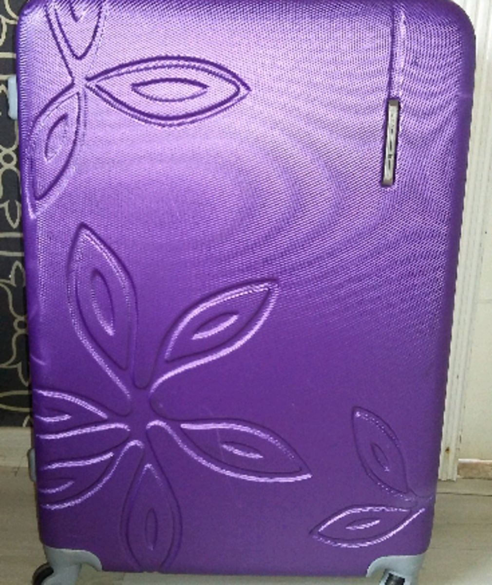 Mala Roxa Grande | Mala Usado 14930109 | enjoei