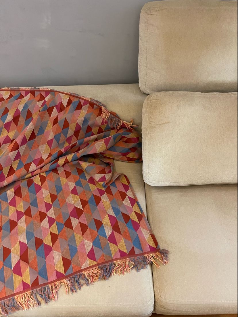 Manta para Sofá Colorida em Algodão 2,20m X 1,40m com Franjas | Item de  Decoração Usado 81503213 | enjoei