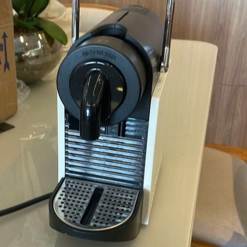 Máquina de Café Nespresso Pixie D60c | Nespresso Usado 110191439