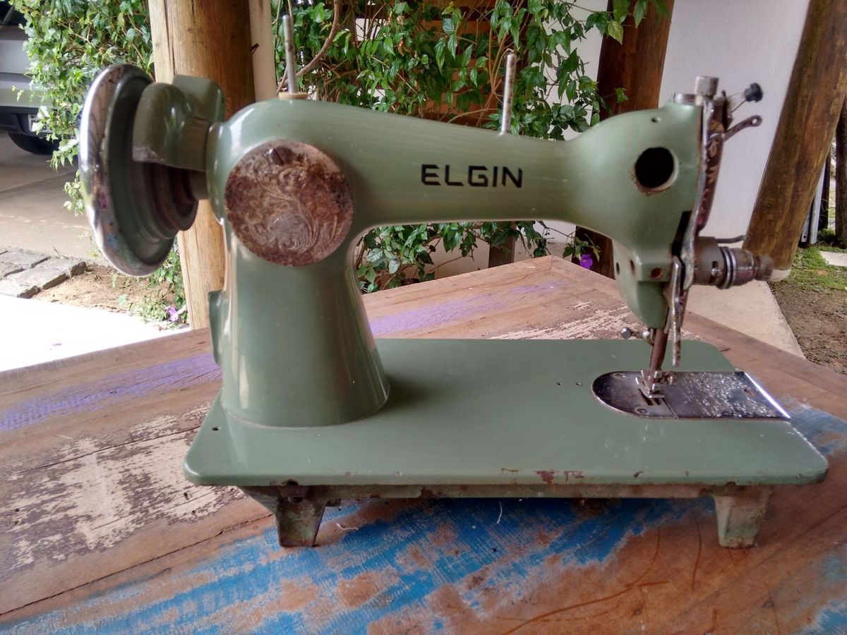 Máquina de Costura Antiga Elgin Móvel de Antiquário Elgin Usado 26245045 enjoei