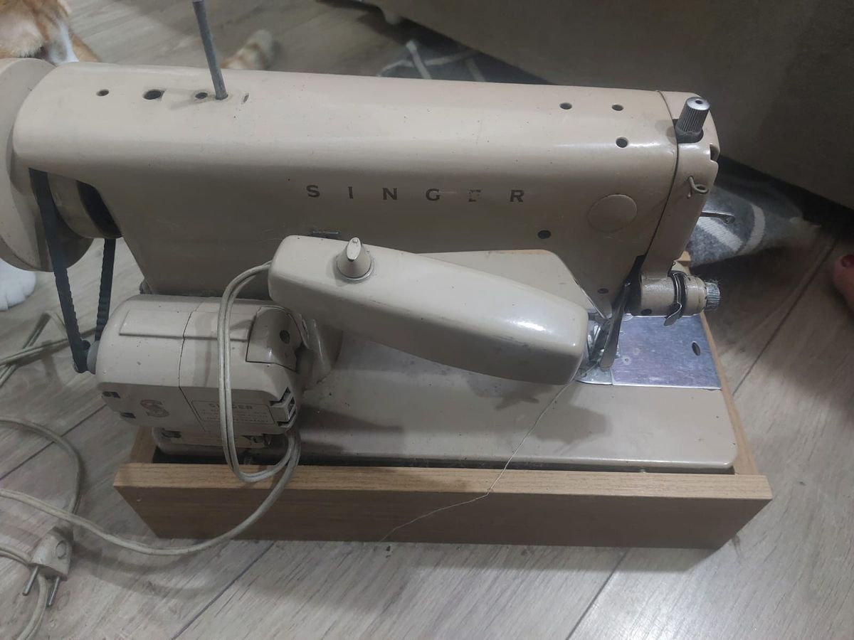 Maquina de Costura Reta Singer | Produto Vintage e Retro Singer Usado ...