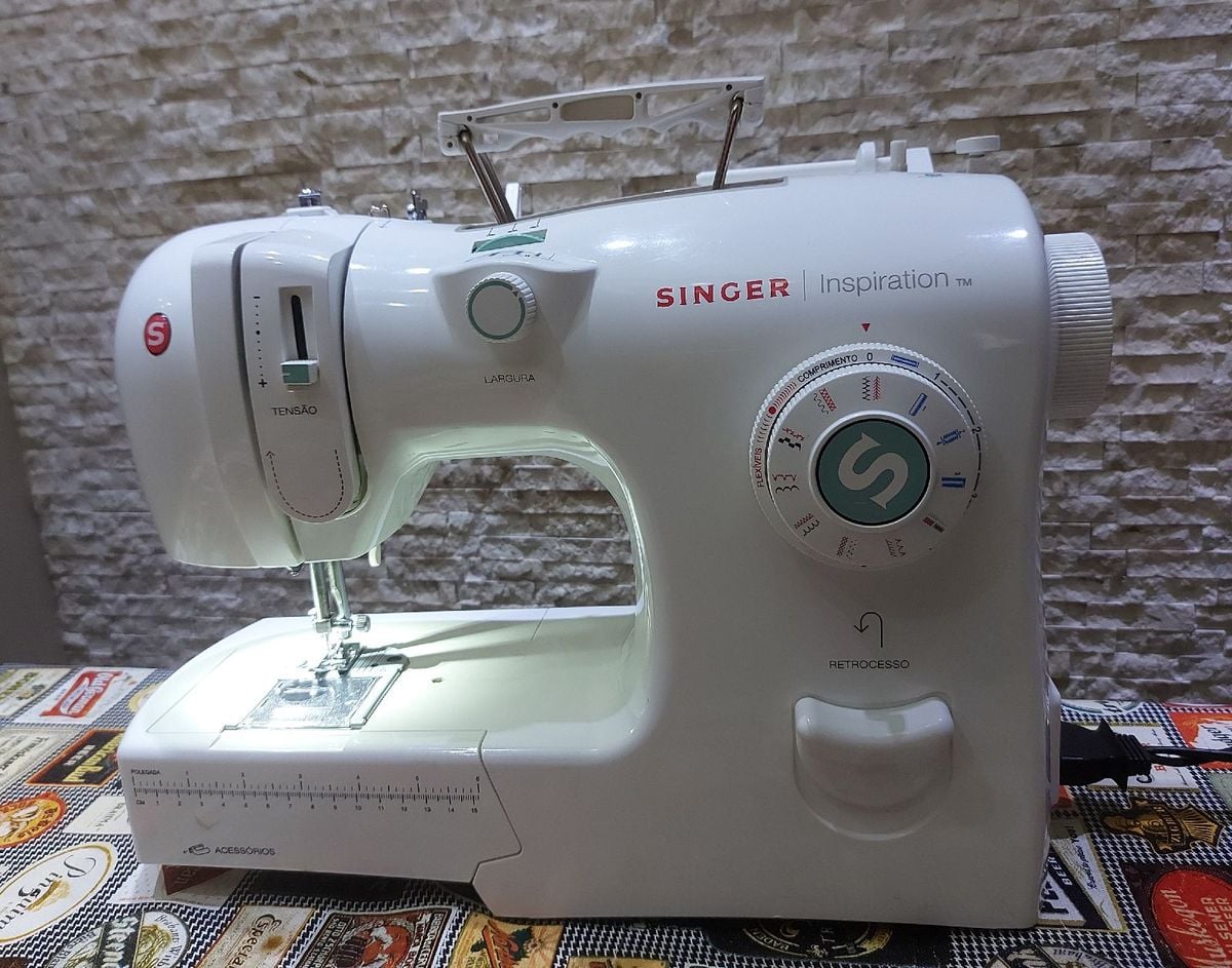 Maquina De Costura Singer Inspiration Voltagem 127v Item Info 
