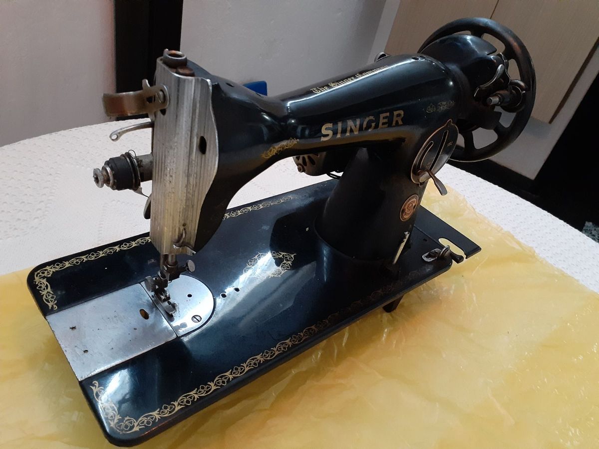 Máquina de Costura Singer Sewing Machines 15 C Centenária Item de